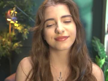 webcam girl yours_lola live cam image #1752917