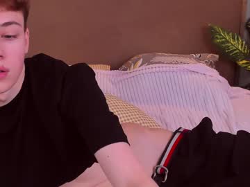 webcam man lovely_kevin_ live cam image #7954354