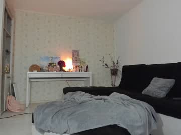 webcam girl charlotte2896 live cam image #5168438