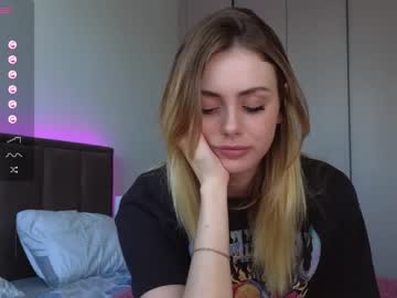 webcam girl sky_magic live cam image #8980137