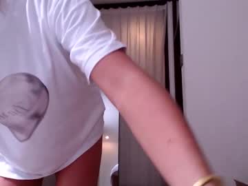 webcam girl parisbabyxox live cam image #12412975