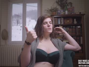 webcam girl claire_moulin live cam image #1464182