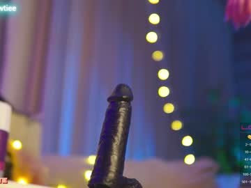 webcam girl _taylor_swift live cam image #4417200