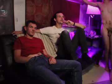 webcam man hollandhousestudios live cam image #1690574