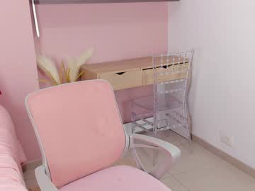 webcam girl little_effy18_ live cam image #10272860