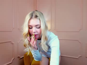 webcam girl cassie_palmer live cam image #5850866
