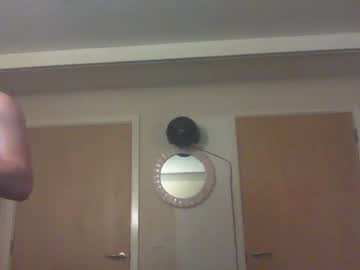 webcam man ukstr8boi live cam image #1365438
