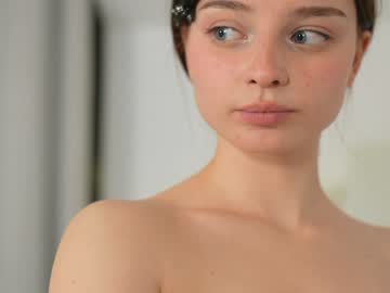 webcam girl floret_joy live cam image #7458282