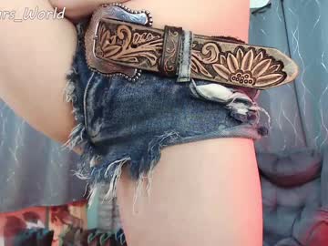 webcam girl murbears_world live cam image #3020849