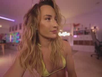 webcam girl hannahjames710 live cam image #6402440