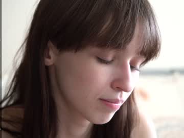 webcam girl diruriru live cam image #9213408