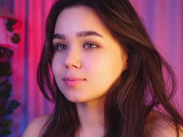 webcam girl helenmoors live cam image #7485425