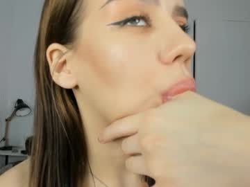 webcam girl jenie_fire live cam image #9984674