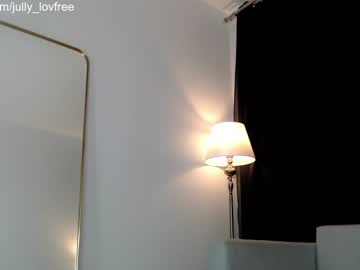 webcam girl jully_lov live cam image #7976397