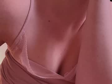 webcam girl lilamytee1 live cam image #10377550