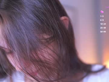 webcam girl peek_in_my_window live cam image #10647223