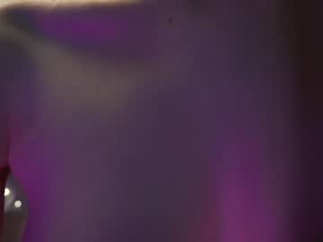 webcam girl lucie_beltran live cam image #4970847