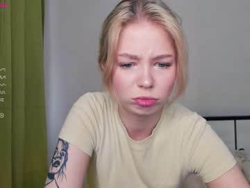 webcam girl cutie_moon live cam image #2350869