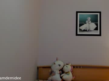 webcam girl _demi_dee_ live cam image #249668