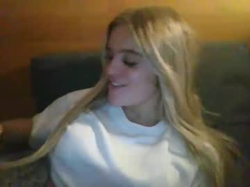 webcam girl babyadrianna live cam image #3920708