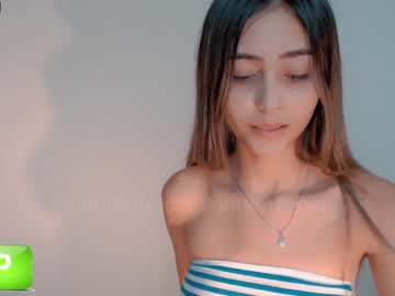 webcam girl gummy_bear7 live cam image #806014
