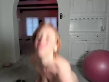 webcam girl pretendlunch live cam image #2484646