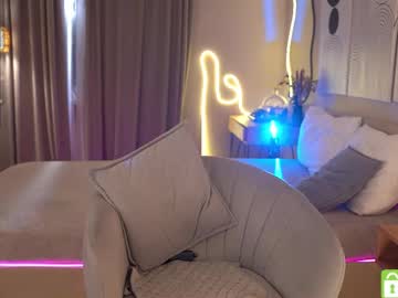 webcam girl happyvivy live cam image #12179971