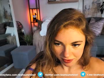webcam girl leahsunshine live cam image #8684557