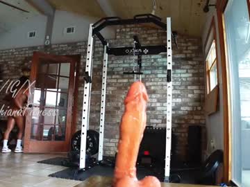 webcam tranny lushianafitness live cam image #10093651