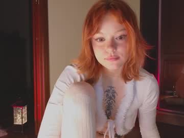 webcam girl artemisa_meows live cam image #11472712