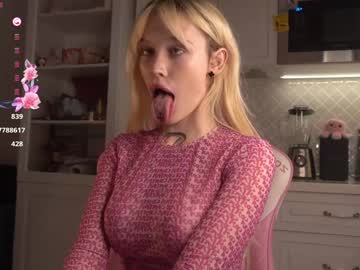 webcam girl golden_alinee live cam image #10603107