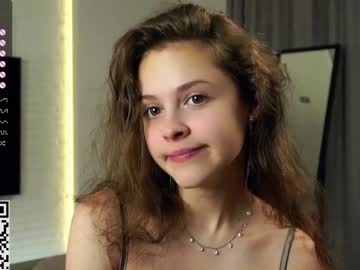 webcam girl a_whole_eternity live cam image #8841230
