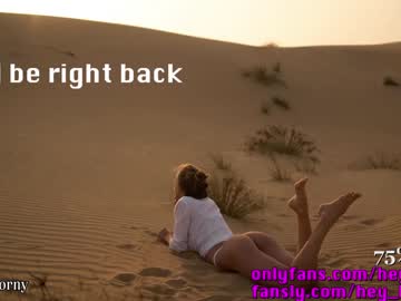 webcam girl heyhorny_cb live cam image #5415010