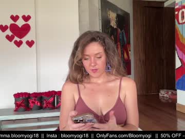 webcam girl bloomyogi live cam image #8531504