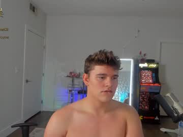 webcam man thejohnnystone live cam image #3097665