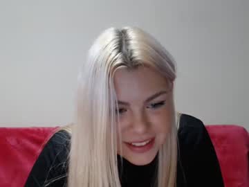 webcam girl bonieblue live cam image #4274265