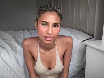 webcam girl aniishaa live cam image #12573417