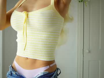 webcam girl littlegreekflower live cam image #12361364