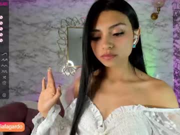 webcam girl sweet_littleee live cam image #4501396