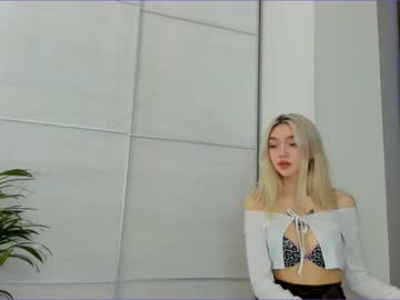 webcam girl elizabeth__gray live cam image #3787687