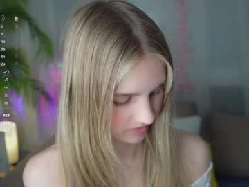 webcam girl fluffy_angel live cam image #11766444
