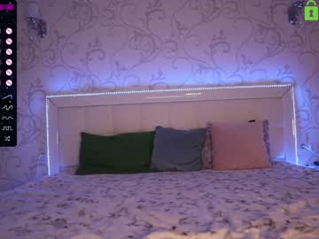 webcam girl fallen_angel_18 live cam image #3371195