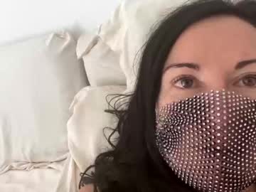 webcam girl goal_digger_2021 live cam image #128473