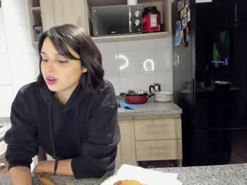 webcam girl yourfreakygirl live cam image #6143127