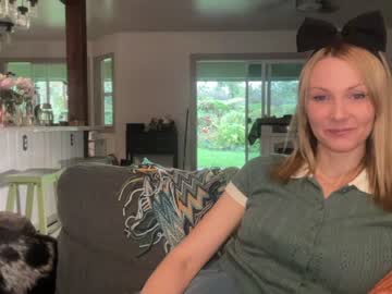 webcam girl kaileeshy live cam image #2130758