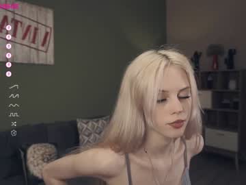 webcam girl audreycarvin live cam image #9048419