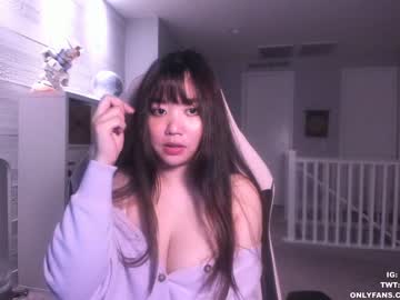 webcam girl clara_chan live cam image #2390379