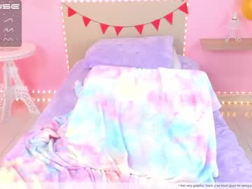 webcam girl little_effy18 live cam image #4245241