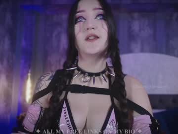 webcam girl charlotte_germanotta_ live cam image #12043673