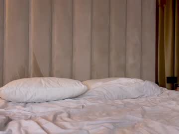 webcam girl moniqueeass live cam image #8047521